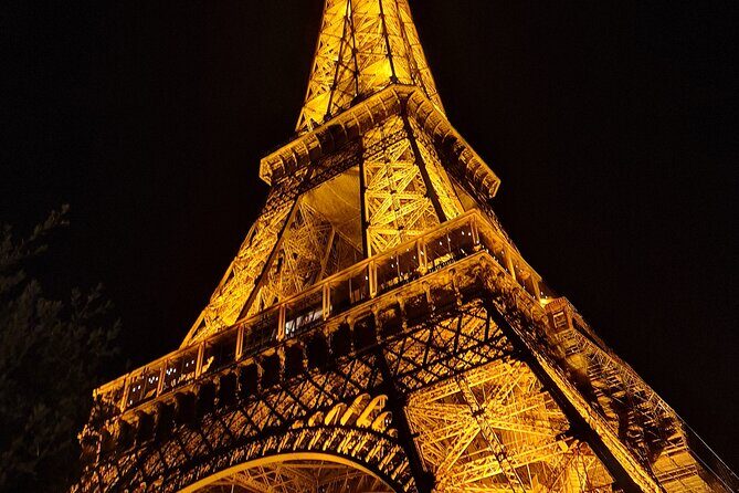 Private transfer to Reims or Epernay : one way OR 8 hours tour - SUV comfort details that actually matter