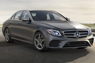 Private Transfers from Paris City to Paris Airport CDG - What you ride: BMW 5, Mercedes E, Jaguar XF, or the V-class/Vito