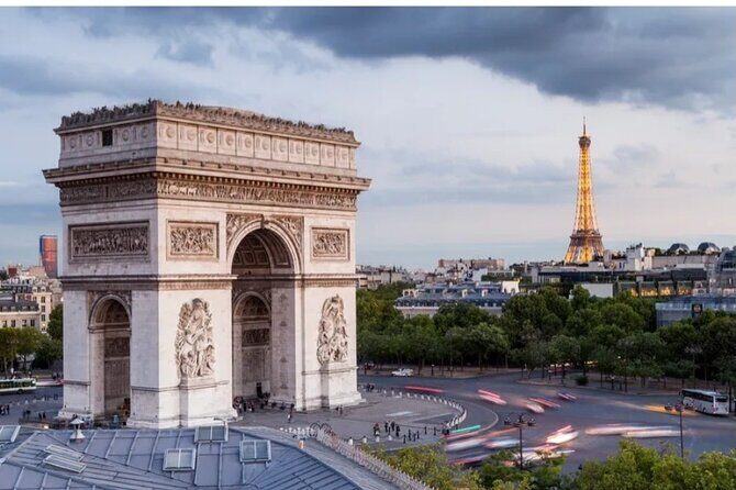 Private transport from Paris to Charles de Gaulle airport - The drive to the airport: what happens during the ride