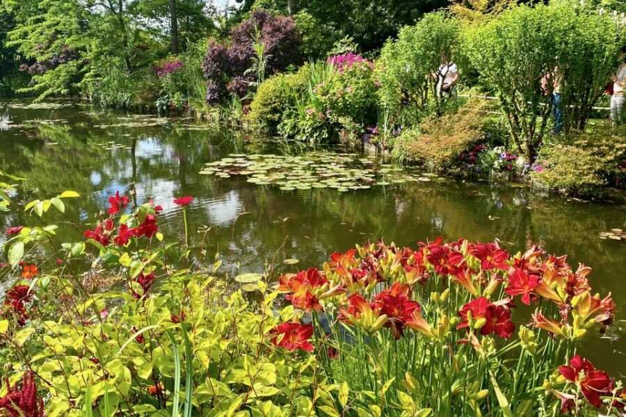Private Trip Giverny Versailles Trianon from Paris - Big Trianon and Small Trianon: the royal retreats that feel more human