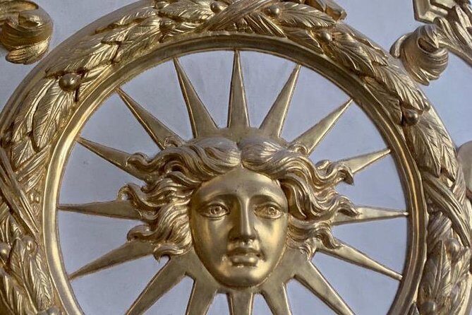Private Versailles Tour with Guide + Round Trip Transport from Paris - The Palace tour focus: Louis XIV, Hall of Mirrors, and the gardens