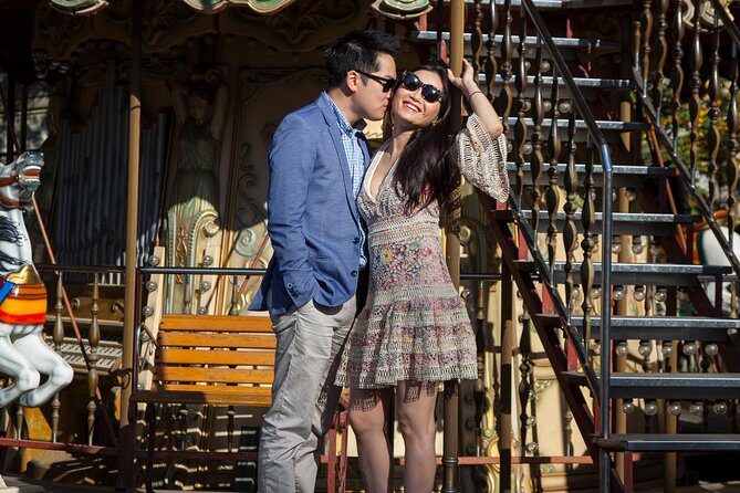 Professional Photo Shoot Walking Tour in Central Paris - Stop 5: Pont Neuf and Île de la Cité framing