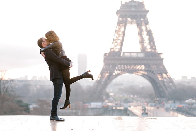 Proposal Photographer in Paris - How a Paris proposal photo session keeps the day calm
