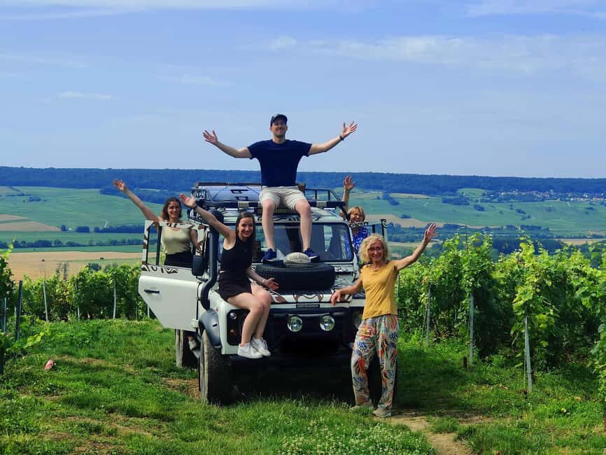 Reims: L'Incontournable Tradition & Dégustation panoramique - Don’t rush the hills: what to do during the short walk