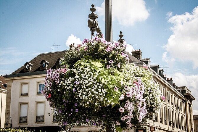 Reims Scavenger Hunt and Highlights Self Guided Audio Tour - Why a Reims audio scavenger hunt fits real travel style