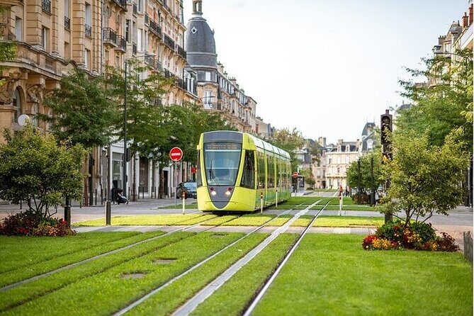 Reims Scavenger Hunt and Highlights Self Guided Audio Tour - Route walk-through: Square Colbert to Opéra de Reims