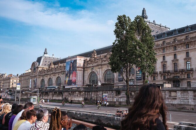 River Seine Sightseeing Boat Tour with Audio Guide - Getting On at 33 Av. de la Bourdonnais: A Simple Plan