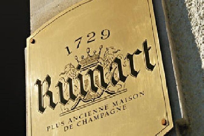 Ruinart champagne special tour - Stop 2: Le Phare de Vezernay Vineyards and Village Views (Plus Free Admission)