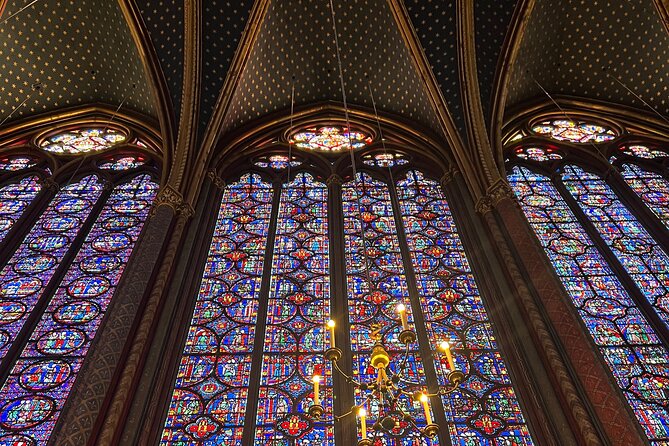 Sainte Chapelle and Conciergerie 1.5-Hour Private Guided Tour - The Conciergerie: from palace corridors to Revolution-era consequence