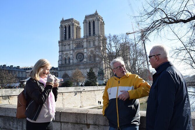 Sainte-Chapelle and Conciergerie Guided Tour with Ticket in Paris - Tour de l’Horloge and the walk toward the Seine