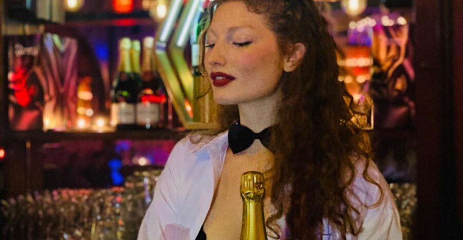 Secret Square Paris : Parisian Strip-Tease Cabaret Ticket - Walking in: the staircase, portraits, and the mood shift
