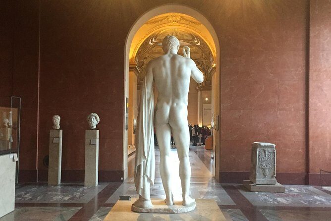 Secrets & Scandals of the Louvre - Limited to 6 Guests - A racy, small-group entry point to the Louvre