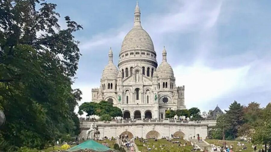 See 10+ Top Paris Sights - Fun Local Guide - Montmartre’s walking route: Van Gogh and Picasso footsteps