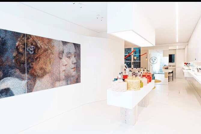 See 15 plus Paris Sights Tour and Fun Perfume Experience - A 3-hour Paris icon loop that feels organized