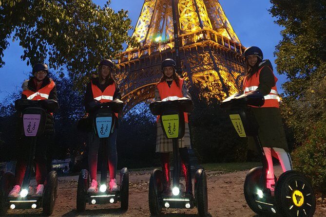 Segway by night ! Illuminated Paris - Segway at night: why this route makes Paris feel effortless