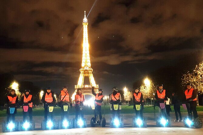 Segway by night ! Illuminated Paris - The guide makes or breaks it: expect humor plus safety habits