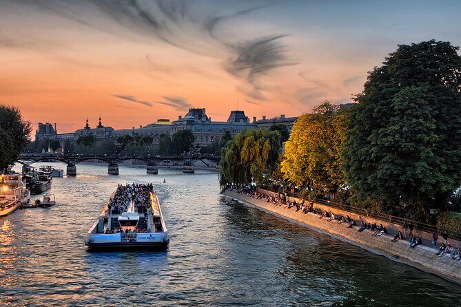 Seine River Cruise with Commentary 1 Hour - Key Things You’ll Notice on the Seine