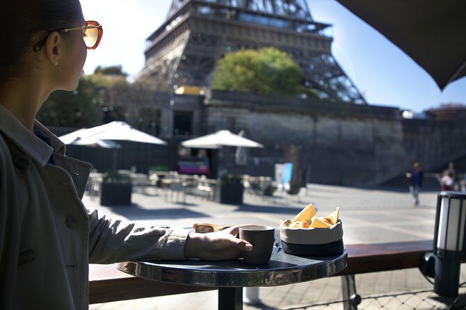 Seine River Sightseeing Cruise and Lunch at Le Bistro Parisien - Getting there: the one place people trip up