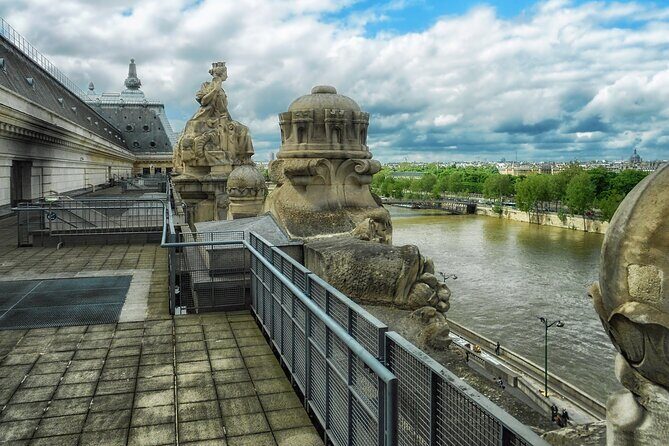 Seine River Walking Tour with Optional Musée d'Orsay and Cruise - Pont Neuf: the oldest bridge and the feeling of continuity