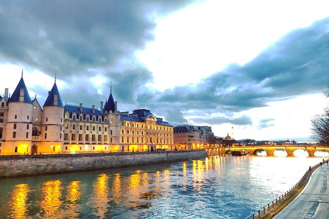 Semi-Private French Revolution and Conciergerie tour - Stop 4: Tour Saint-Jacques, Flamboyant Gothic and a Church That No Longer Exists