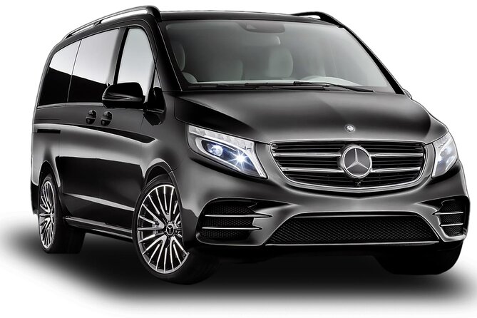 Shuttle Inter - The van setup: good for families, groups, and big luggage days
