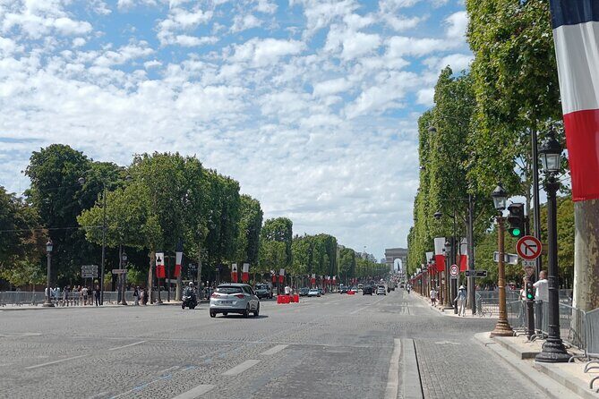 Sightseeing tour of most iconic parisian monuments (rickshaw) - Who this rickshaw monuments tour suits best
