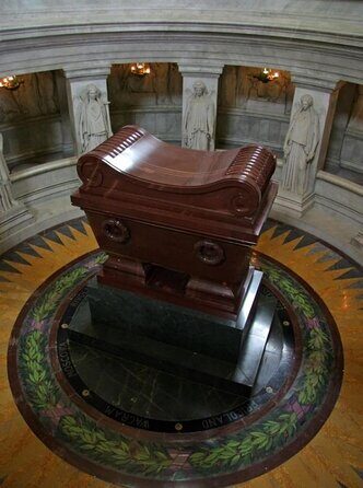 Skip-the-line Invalides Dome Louis XIV & Napoleon Tour - Exclusive Guided Tour - The Gold Dome Moment: Facing Napoleon’s Tomb Where You Can Actually See It