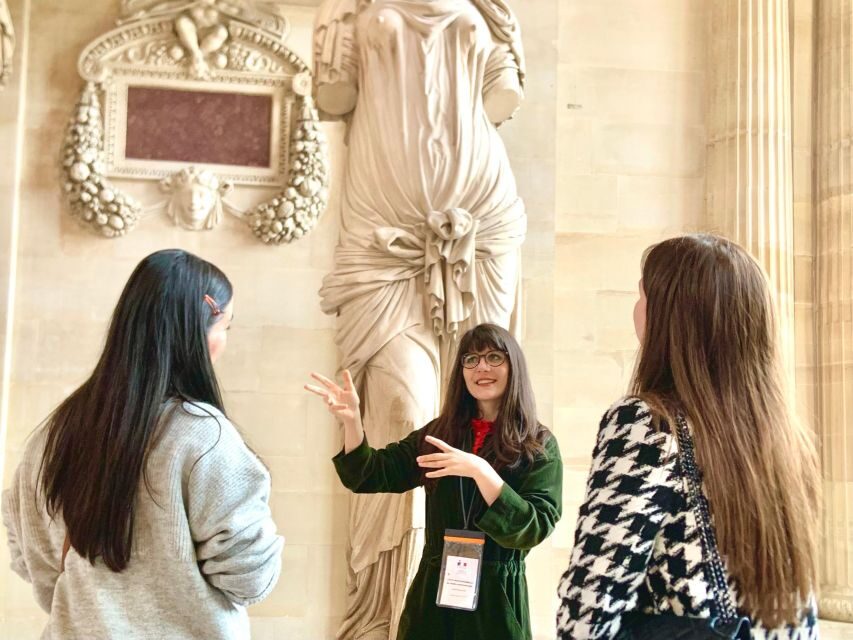 Skip-the-Line Louvre Museum Tour with Artist - Skip-the-line entry through the Louvre Pyramid