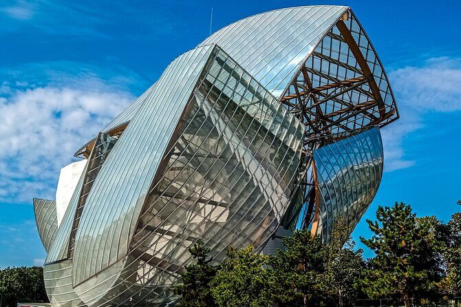Skip-the-line Ticket Premium Access to Fondation Louis Vuitton - Premium access: what you skip, and what you still do yourself