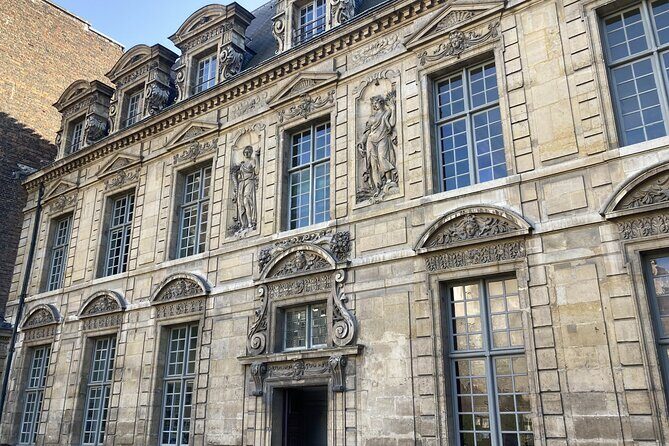 Small Group Marais/Place des Vosges Walking Tour -10 people max - Key highlights worth your time