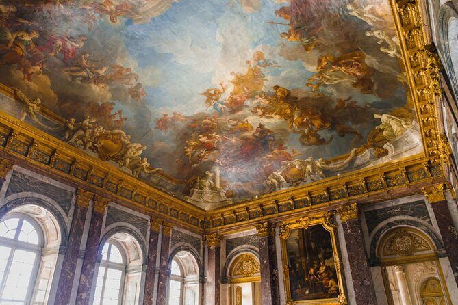 Small Group Paris to Versailles Day Trip with Garden Stroll - La Galerie des Carrosses: the royal coach collection break