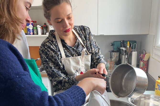 Small Group Parisian Macaron Masterclass (2 people max.) - What You Actually Make: Chocolate and Caramel Macarons with Gold Dust