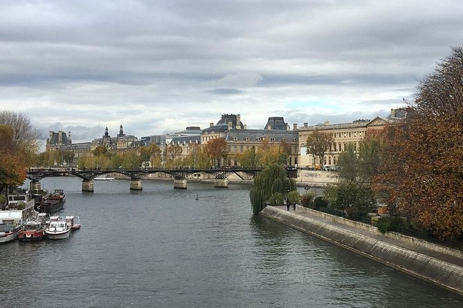 Small Group Tours of Paris in Italian (2 Itineraries) - Small group energy: max 12 and a guide you can talk to