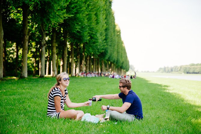 Small Group VIP Versailles Bike Tour from Paris with King's Apartments Access - Getting to Versailles by RER C from Javel