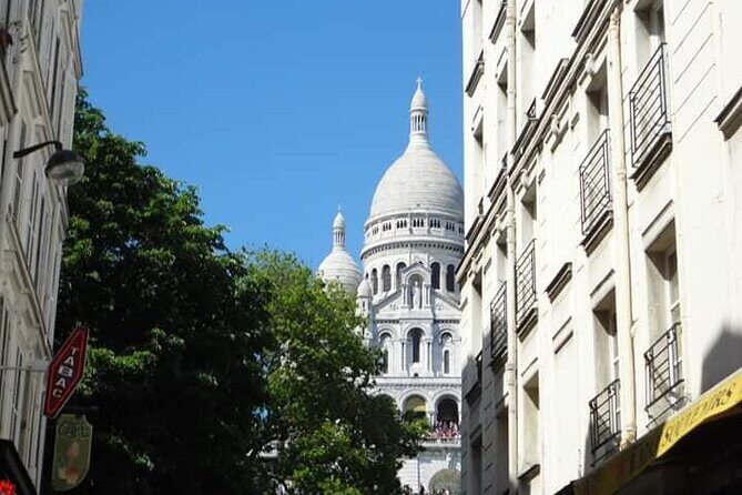 Small group visit to the Montmartre district in Italian - Key highlights to look for