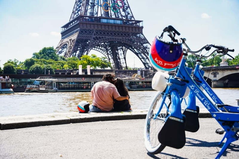 Solex Guided Tour of Intellectual Paris - Notre-Dame: the icon you see with movement, not tickets