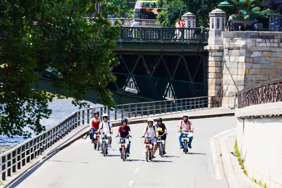 Solex Guided Tour of Intellectual Paris - Where you start near Père Lachaise and how the ride is paced