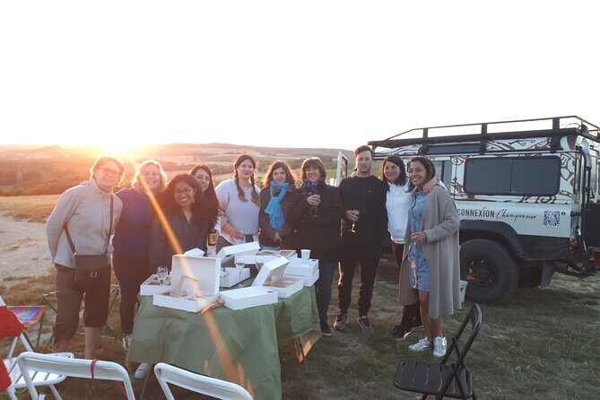 Sunset and champagne tasting in the vineyards - Getting picked up (and the realistic transport math)