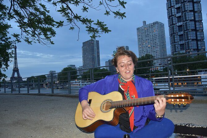 Sunset Picnic with View of Eiffel Tower and Live Music - Price and value: what you get for $72.09