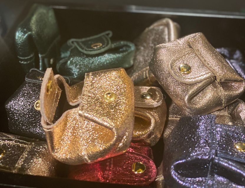 Teen Shopping Tour of Paris, 2.30 hour Walking Tour - Boutique Stops: Bags, Shoes, Jewelry, and the Fun Accessories