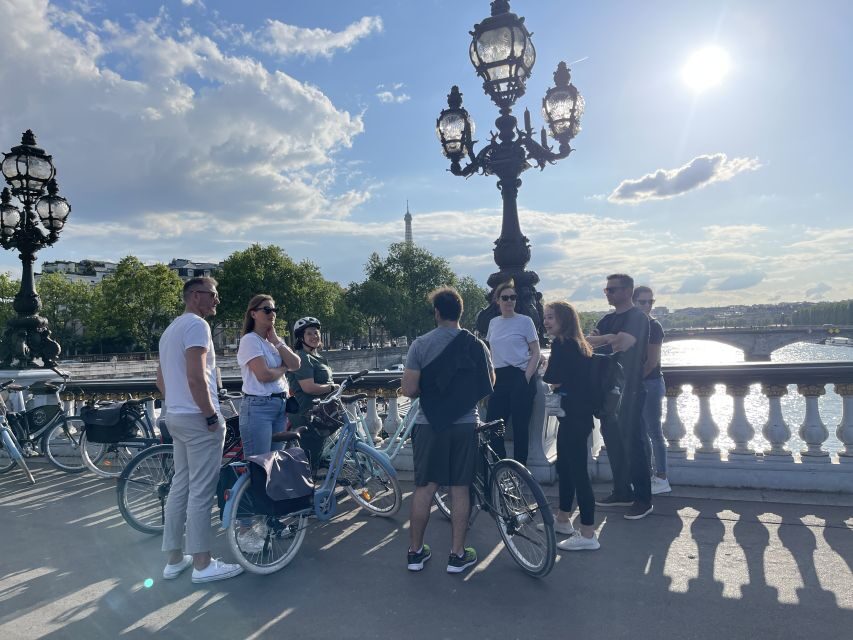 The Best of Paris: Small Group Bike Tour like a Local - The monument-to-monument flow: how the stories work on a bike