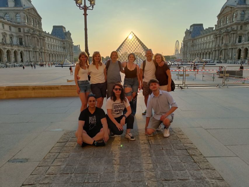 The Best of Paris: Small Group Bike Tour like a Local - The local guide angle: English storytelling that helps after the ride