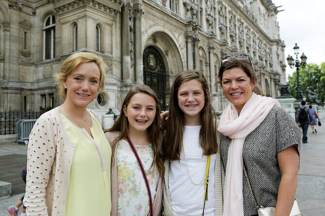 The Fashionista Experience: Personal Shopping and Styling in Paris (Teenagers) - Who this teen Fashionista experience is best for