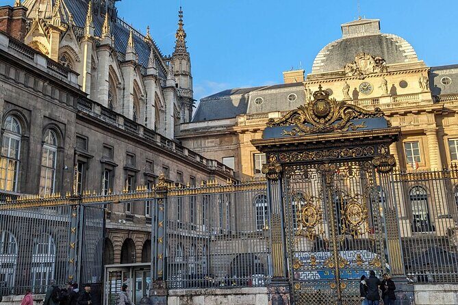 The French Revolution: Self Guided Audio Tour of Paris - Saint-Paul of Saint-Louis and Musée Carnavalet: the church-and-house view of upheaval