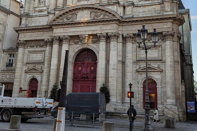 The French Revolution: Self Guided Audio Tour of Paris - Hôtel de Ville and Tour Saint-Jacques: law, walls, and the new political stage