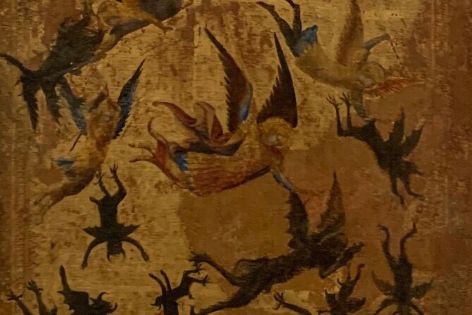 The Louvre: art and love. - The pacing and “leaving inside” option