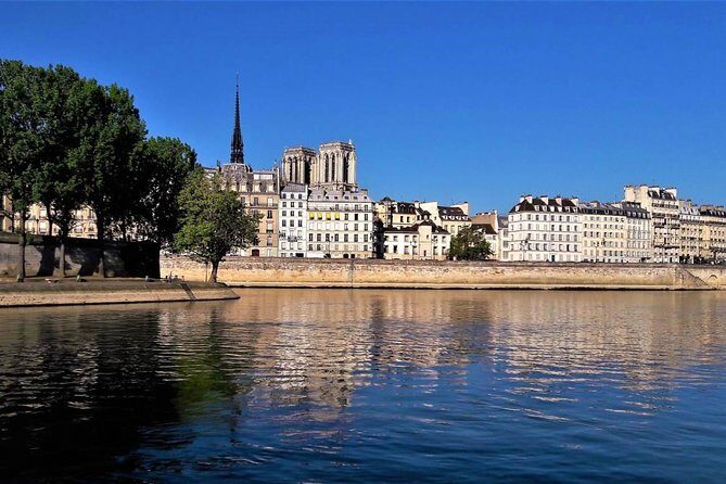 The Medieval Heart of Paris - History Walk (Small Group Tour) - Notre-Dame de Paris: a virtual visit that still helps you understand the site