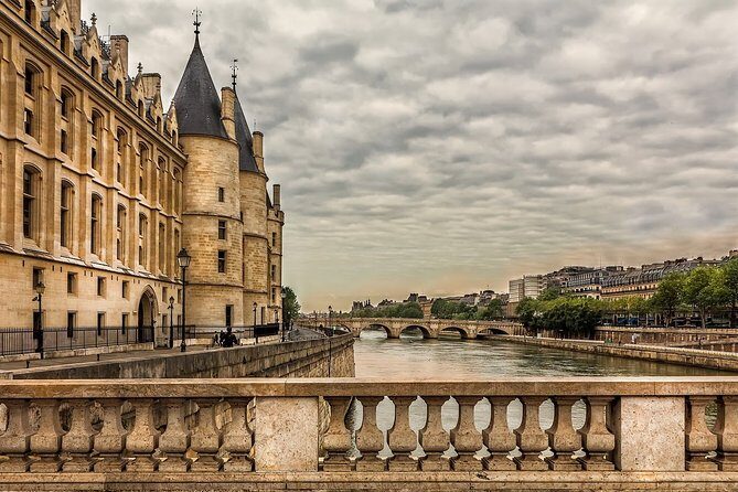 The Medieval Heart of Paris - History Walk (Small Group Tour) - Price and what you actually get for about $104