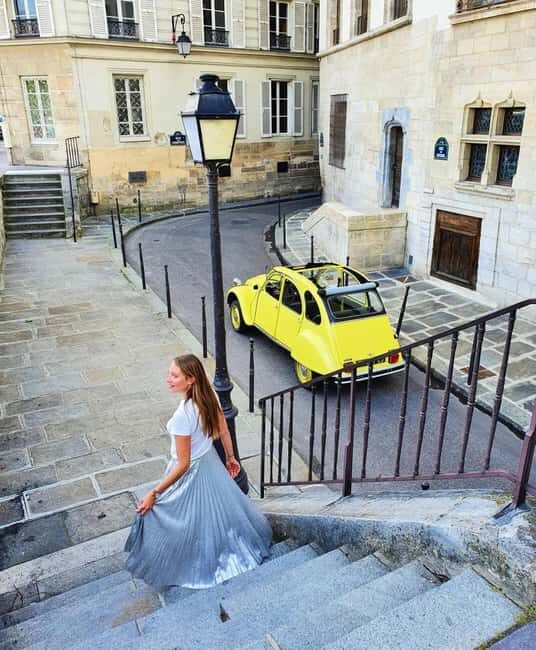 The Paris "Rive Gauche" tour in a vintage Citroën 2CV - Palais-Royal quarter to Place Vendôme: short stops, smart photos