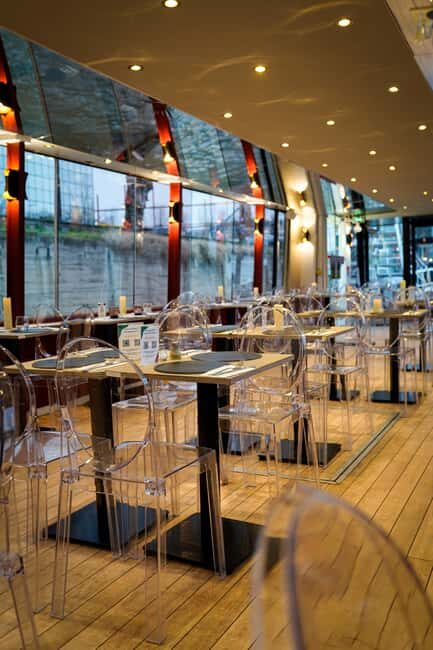 Theo Boat/Paris : Lunch Cruise on the Seine with rooftop - Seats and the VIP Window Option: Don’t Leave This to Chance